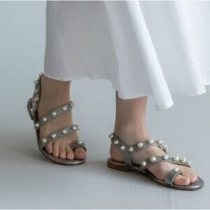 Menina Silver Pearl Embellished Flat Sandals Size 6
